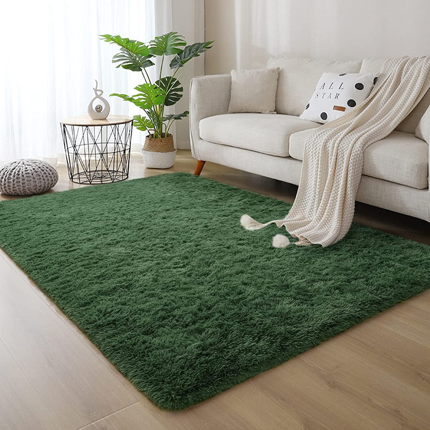 Noahas Super Soft Shaggy Rugs Fluffy Carpets, 5x8 ft, Deep-Green Area Rug for Living Room Bedroom Girls Kids Room Nursery Home Decor, Non-Slip Plush Indoor Floor Bedside Rug, 3x5 Feet Deep-Green